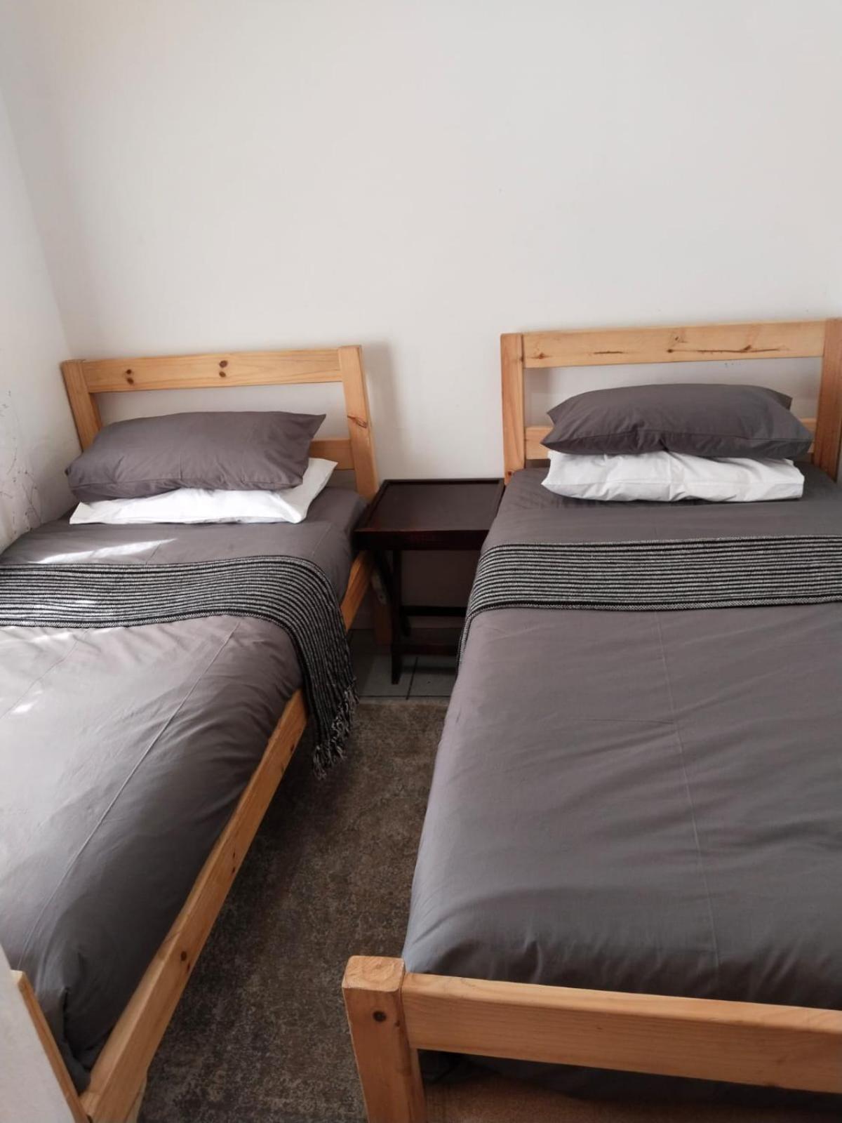 Oak Gardens Bed And Breakfast Ньюкасл Экстерьер фото